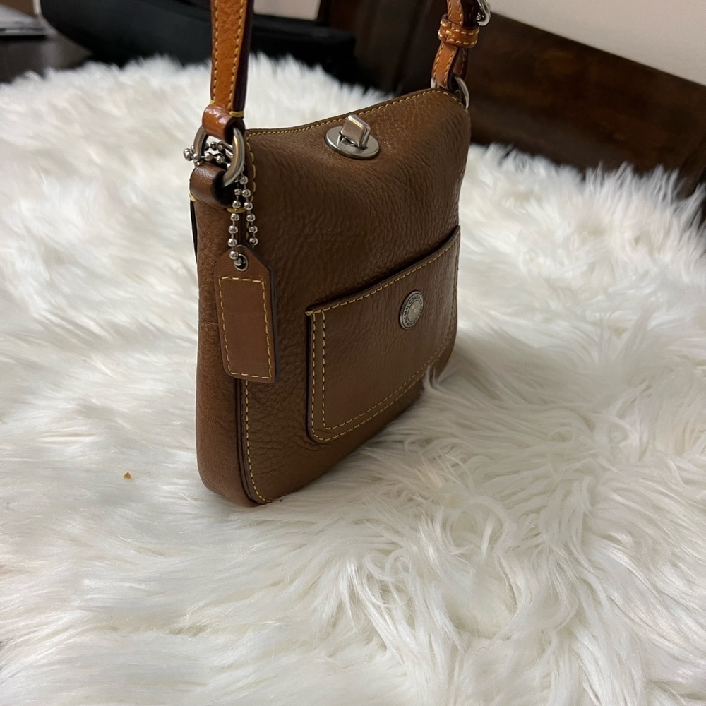 Vintage Genuine Coach Coach Chelsea Leather Bag_In Cognac 9377 - Picture 9 of 16